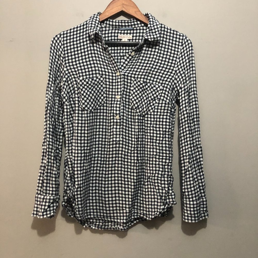Merona Long Sleeve Button Front Collared Blouse Black/White Plaid Medium